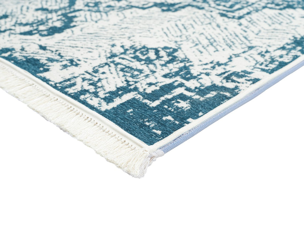 Washable Area rug | Simon & Yildirim Reversible Trade | Emerald & Beige Close-up Corner Detail View | 5x8 | By MotherRuggers.com | Machine Washable | Jacquard Woven | Uniquely Reversible | Pet Friendly | Kid Friendly | Machine Wash | Line Dry | Living Room | Covered Patio | Entry Way | Bedroom | High-Traffic | Three-year warranty with proper care | Shake or light Vacuum | Machine Wash as needed | Dry Flat or Line Dry | Dries fast
